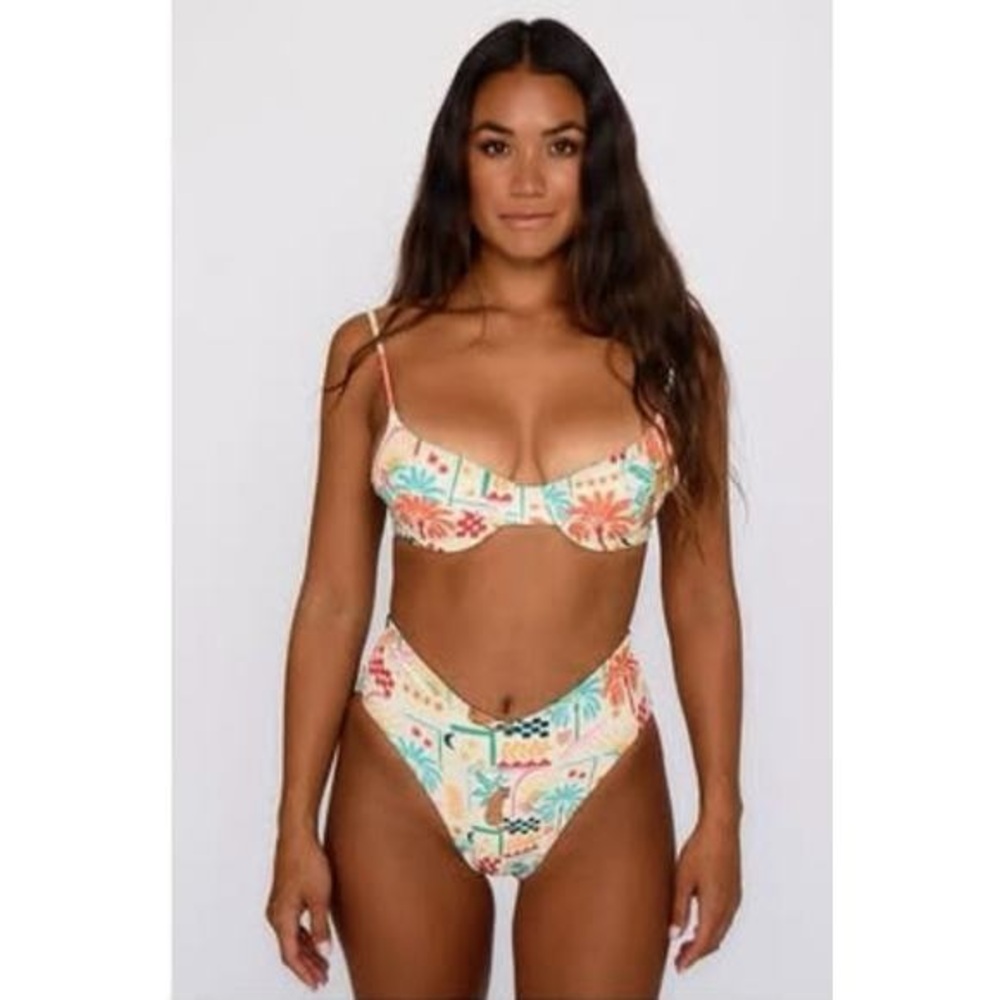 Skatie Melly Mozambique size small